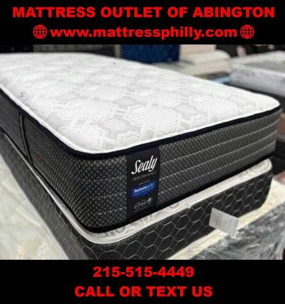 Full Size Sealy Hybrid Mattress