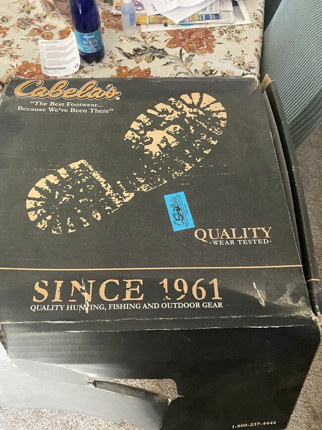 Cabellas  Neoprene Footwear Waders