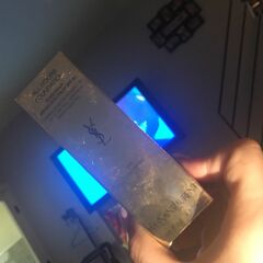 Yves Saint Laurent All Hours Foundation LW8 Light warm