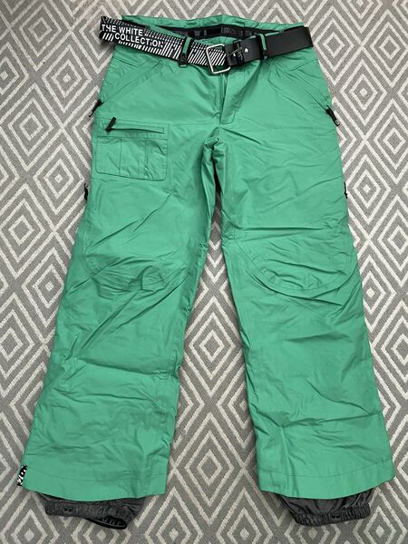 Lot of Snow Pants - Ski / Snowboarding, Men’s Medium