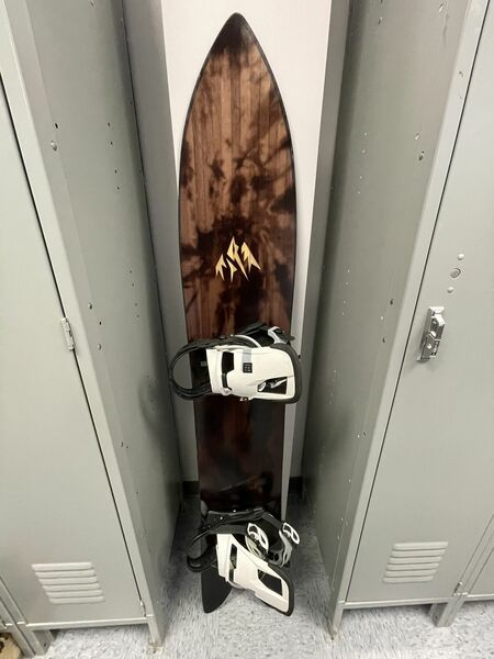 Jones Lone Wolf Snow Board