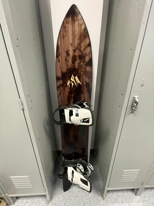Jones Lone Wolf Snow Board