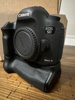 Canon 5d Mark iii EOS (Body Only)