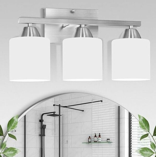 3-Light Bathroom Light Fixture Over Mirror