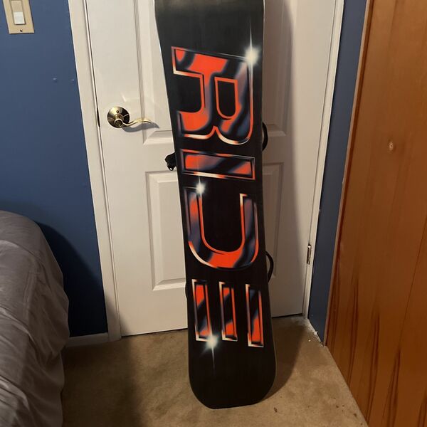 2023 Shadow Ban RIDE 151 CM snowboard w/ Burton Bindings
