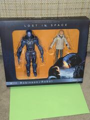 Lost In Space Will Robbins & Robot EXCLUSIVE  2 Pack Box Set