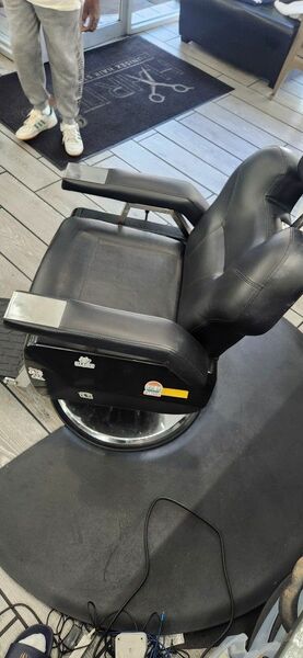BARBER CHAIR...