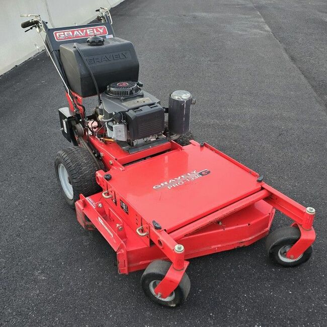 36" Gravely PRO 1336G walk behind