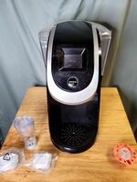 Keurig 2.0 K200 Single Serve Coffee Maker 40 oz Water Reservoir - BLACK Tested