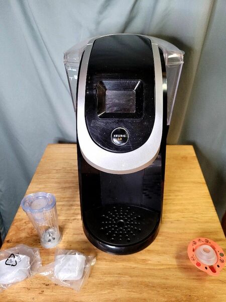 Keurig 2.0 K200 Single Serve Coffee Maker 40 oz Water Reservoir - BLACK Tested