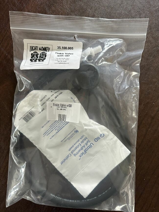 Balanced Tinkle valve w Quick disconnect by light monkey- p-valve for dry suit