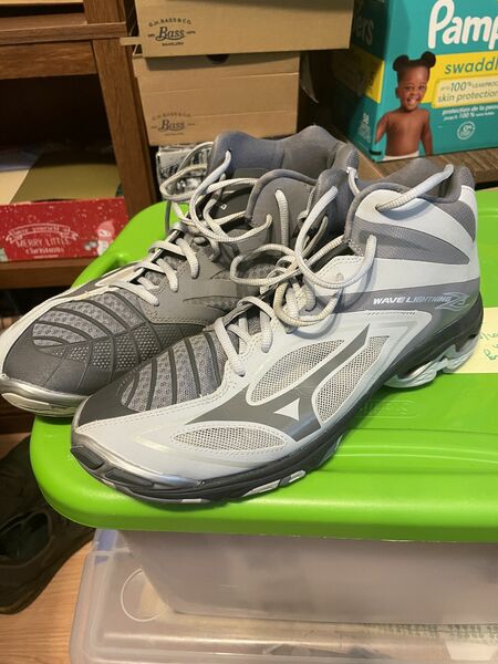 Mizuno Men’s Indoor Volleyball Shoes