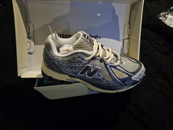 New Balance 1906s. Women 8