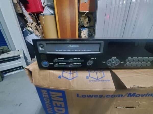 Alesis Masterlink ML-9600 Stereo Master https://offerup.com/redirect/?o=UmVjb3JkZXIuQ0Q= burner player used great