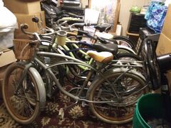 6. Good. Condition. Bikes.  Zise. 29.  27. 26.   All Look.  Like. New