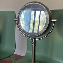light up makeup vanity mirror
open to best offer