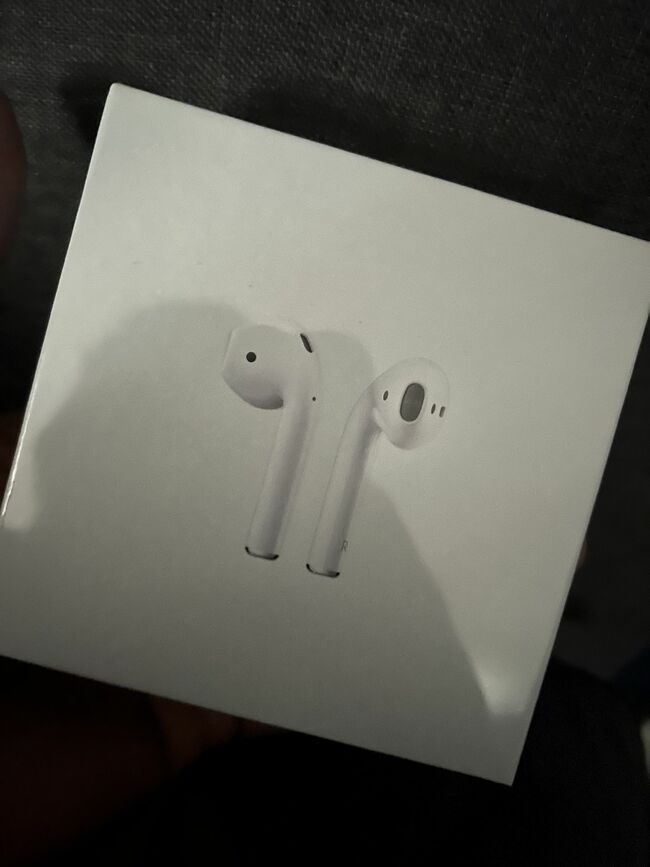 AirPods