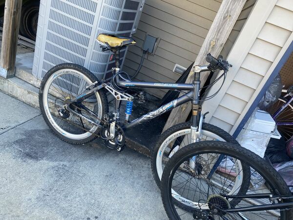 Size 26 Tires Great Bike Also Have A Brand New Seat That I Will Give To You For No Cost