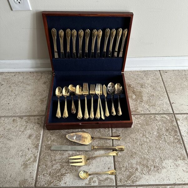 71pc Hampton Silversmiths Gold Plated Stainless Steel Flatware Set