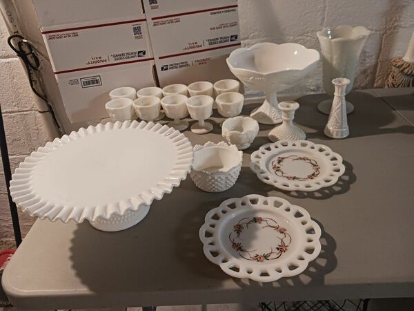 Milk Glass Collection FENTON