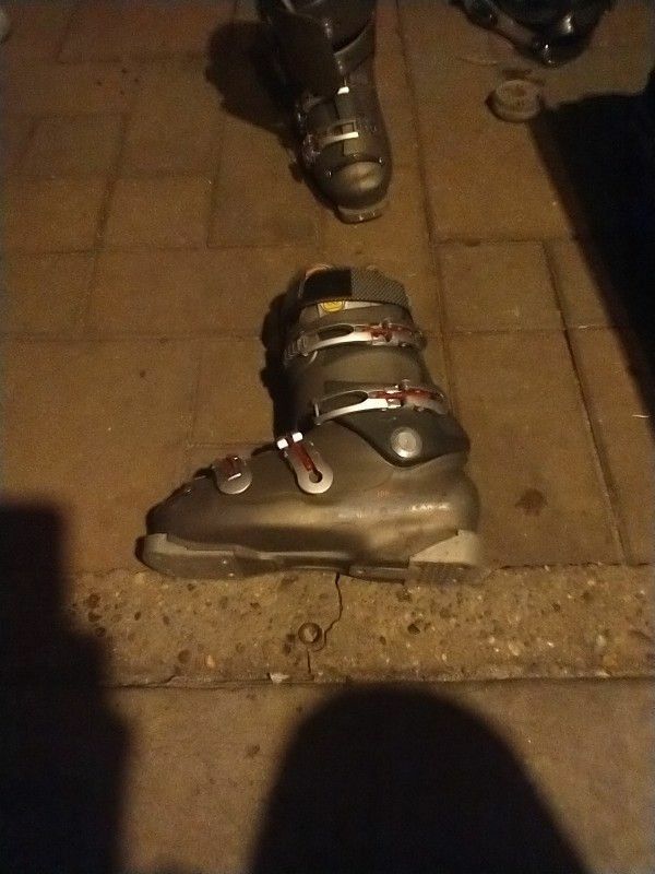 Lange Ski Boots Used  8_9