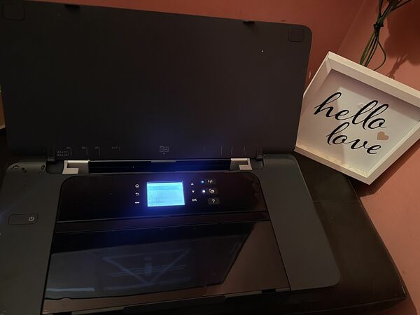 BRAND NEW HP MOBILE 200 PRINTER