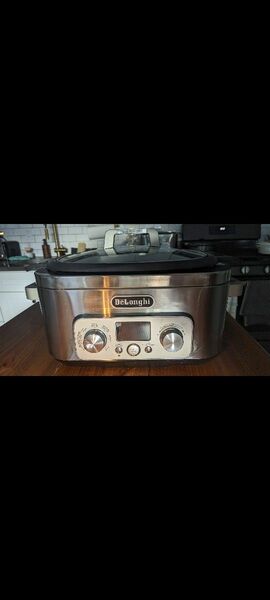 Multi cooker DeLonghi