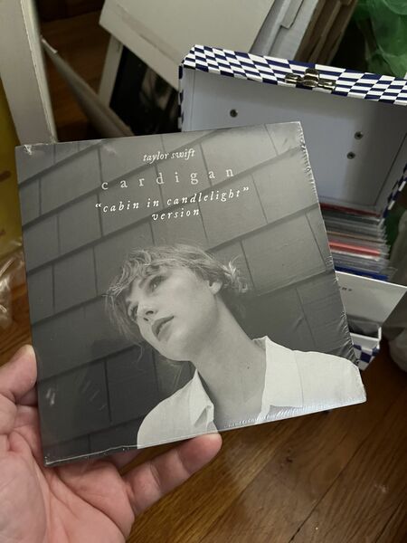 Taylor Swift - Cardigan - Cabin in Candlelight version - 7 inch
