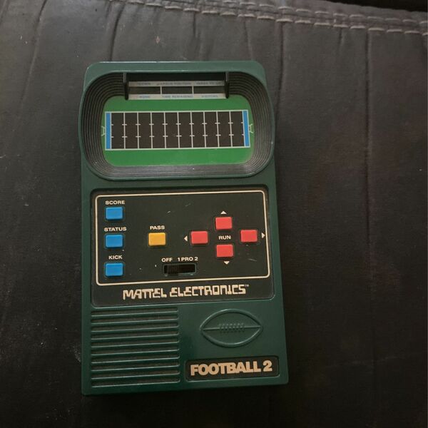 mattel electronics football 2 handheld game