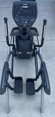 Cybex 625AT Arc Trainer Elliptical