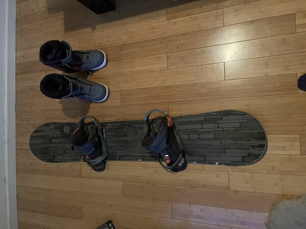 Snowboard. Boots