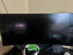 34in UltraWide 4K Screens