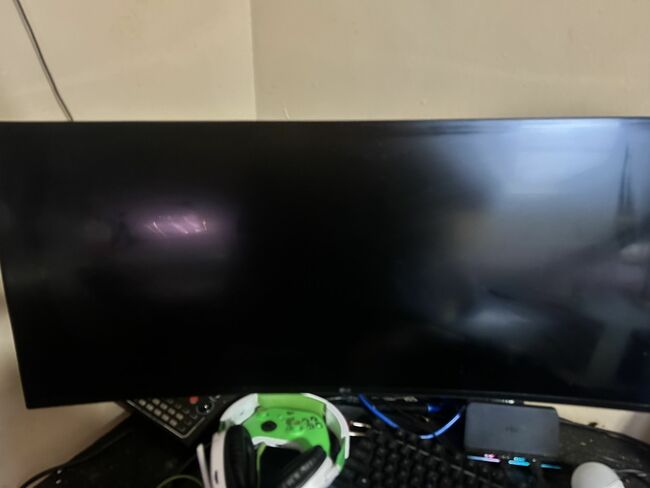 34in UltraWide 4K Screens