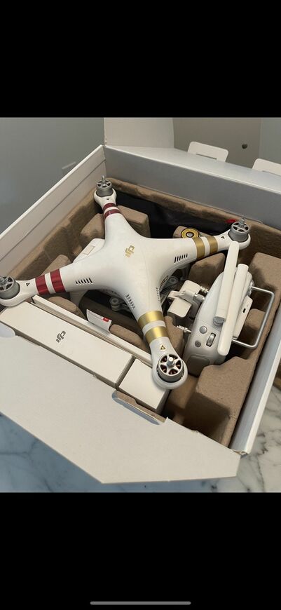 DJI PHANTOM 3 4k Drone