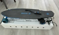 Yuneec E-Go2 electric skateboard