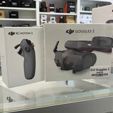DJI Goggles 3 & DJI RC Motion 3 Controller