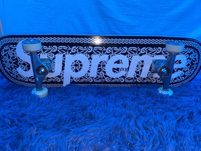 Supreme Skateboard