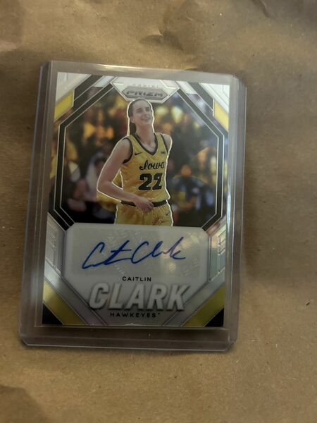 Caitlin Clark Auto