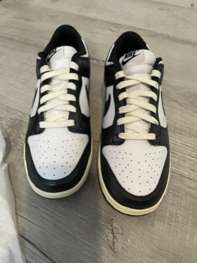 Nike Dunk Low Premiums