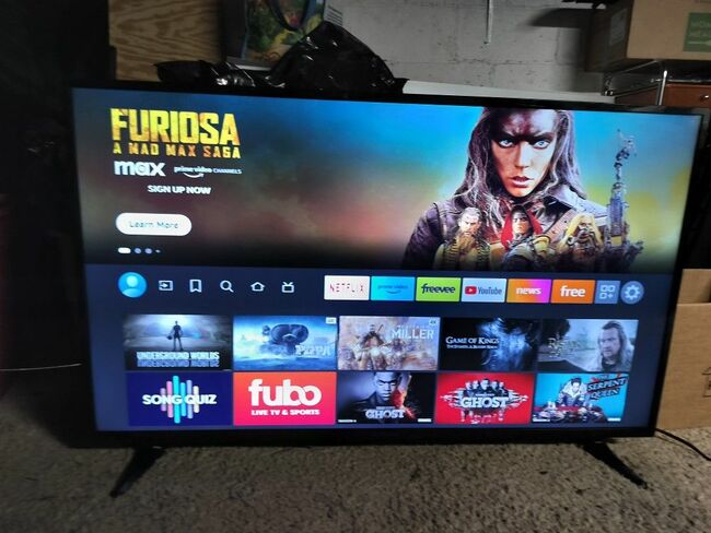 50" Smart TV
