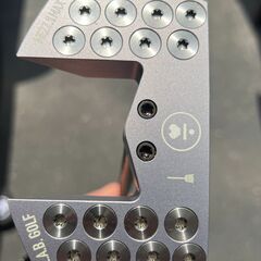 L.A.B Putter. Mezz 1 Max Broomstick