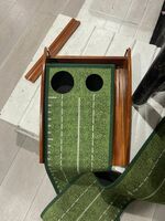 Putting mat With Ball Return