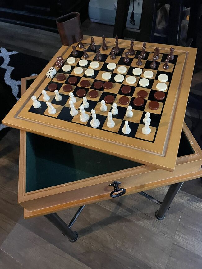 Backgammon & Chess Set