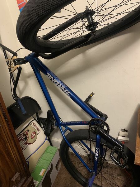 Throne Goon Xl 27.5x3.5