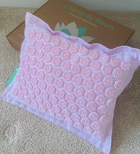 ACUPRESSURE CUSHION - PILLOW - NECK AND BACK - NEW IN BOXE