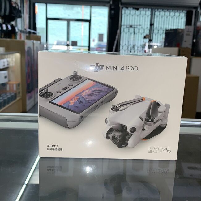 DJI Mini 4 Pro W/RC2 Remote.