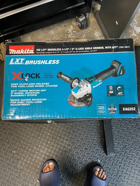 Makita Angle Grinder