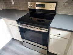 New GE Electric Oven