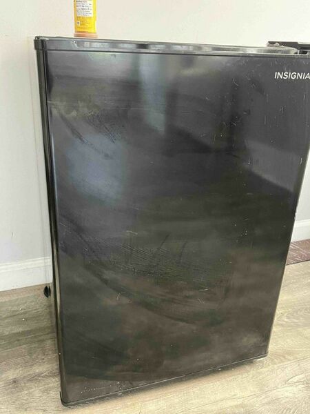 Black Mini Fridge 2.6ft
