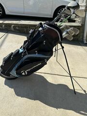 Tommy Armour Golf Clubs With Taylor made Stand Bag